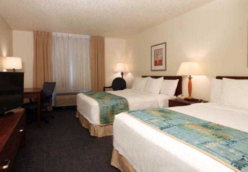 Fairfield Inn Roseville 4