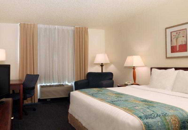 Fairfield Inn Roseville 3