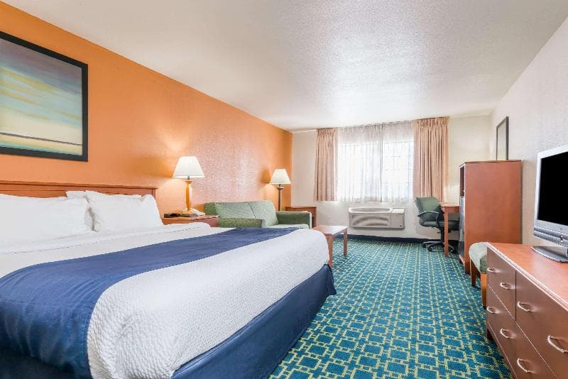Baymont By Wyndham Santa Fe 5