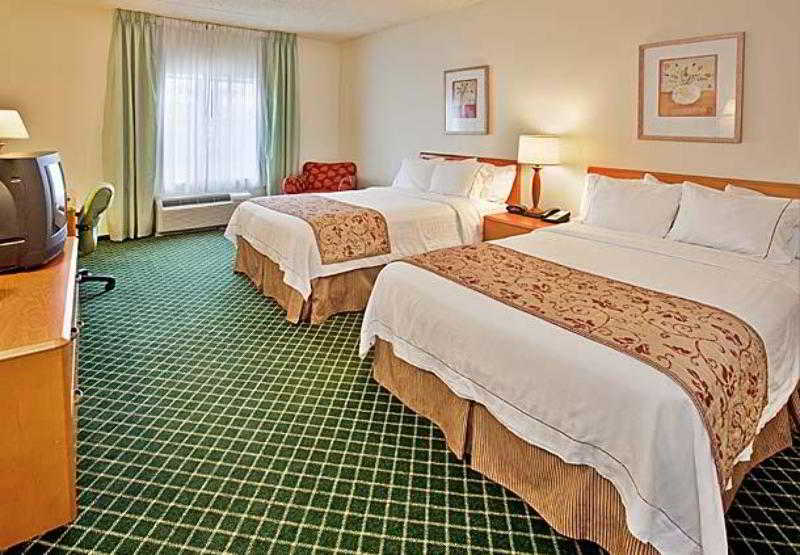 Fairfield Inn San Antonio Airport 4