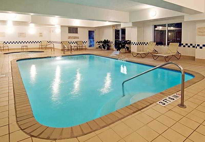 Fairfield Inn San Antonio Airport 2