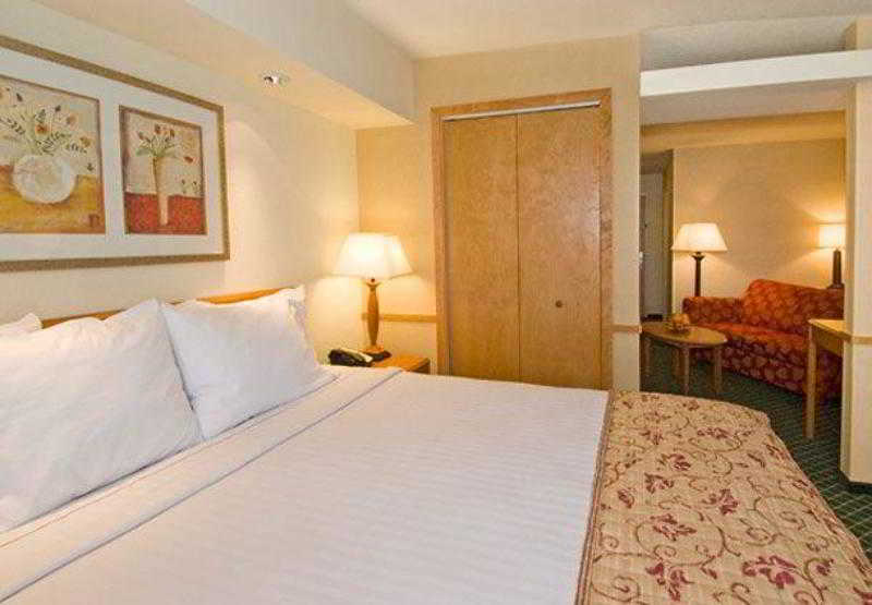 Fairfield Inn San Antonio Downtown/Market Square 5