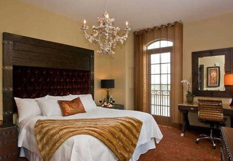 The Bohemian Hotel Savannah Riverfront, Autograph Collection 2