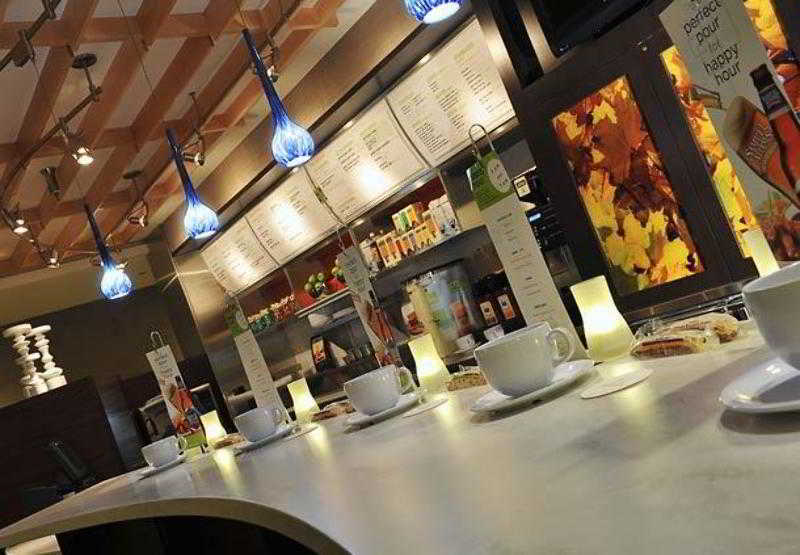 Courtyard Louisville - Airport 2