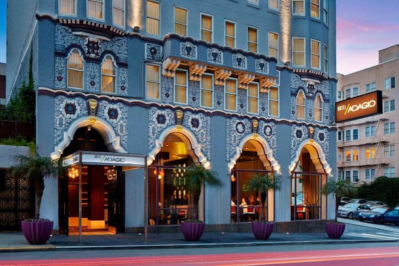 Hotel Adagio, Autograph Collection 5