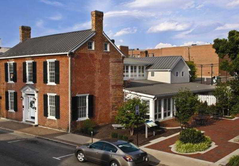Fairfield Inn & Suites Harrisonburg 2