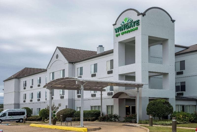 Wingate by Wyndham Shreveport Airport photo 1