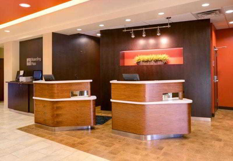 Courtyard By Marriott Sandy 4