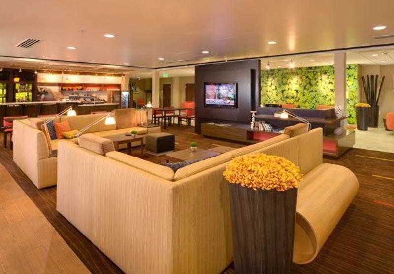 Courtyard By Marriott Sandy 3