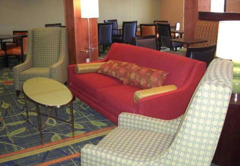 Fairfield Inn & Suites By Marriott Santa Maria 4