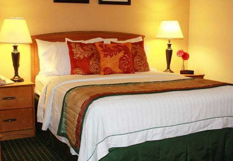 TownePlace Suites Anaheim Maingate Near Angel Stadium 2
