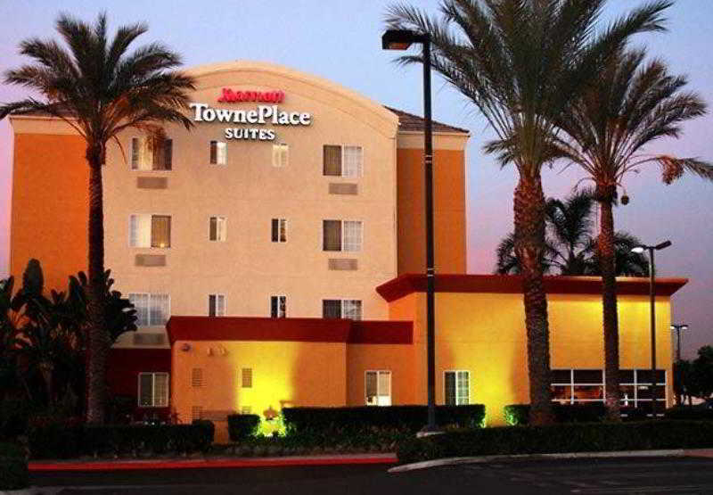 TownePlace Suites Anaheim Maingate Near Angel Stadium photo 1