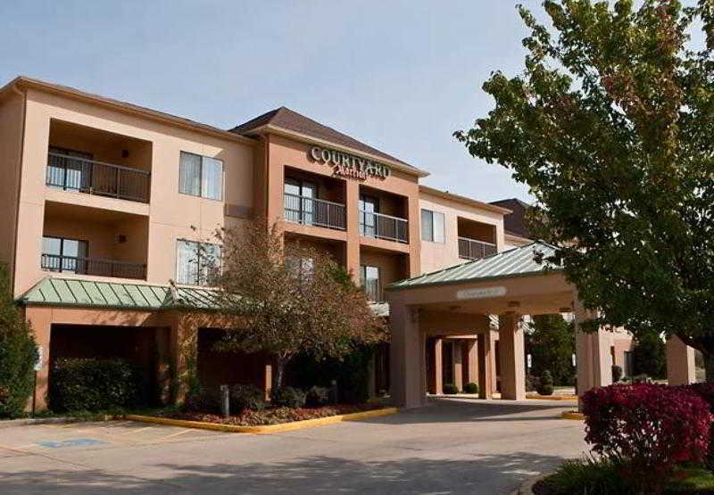Courtyard By Marriott Springfield 5