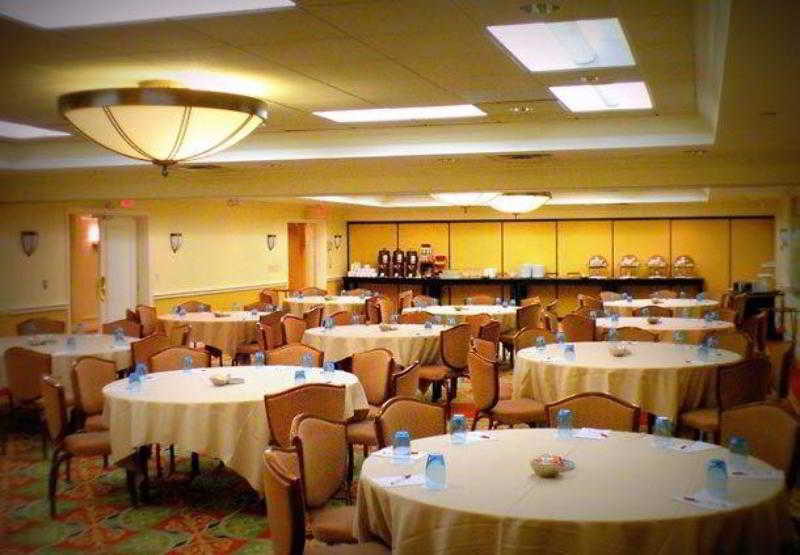 Stamford Marriott Hotel & Spa 4