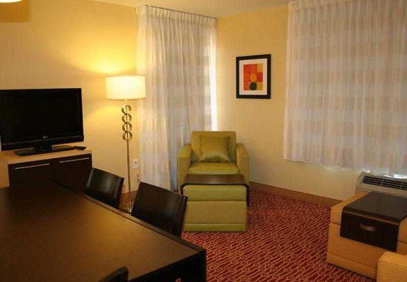 Towneplace Suites Tulsa Broken Arrow photo 1