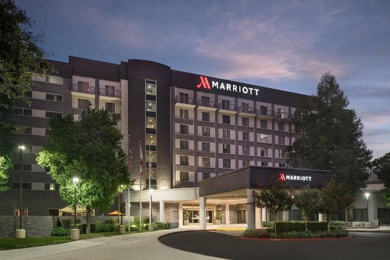 Visalia Marriott At The Convention Center photo 1