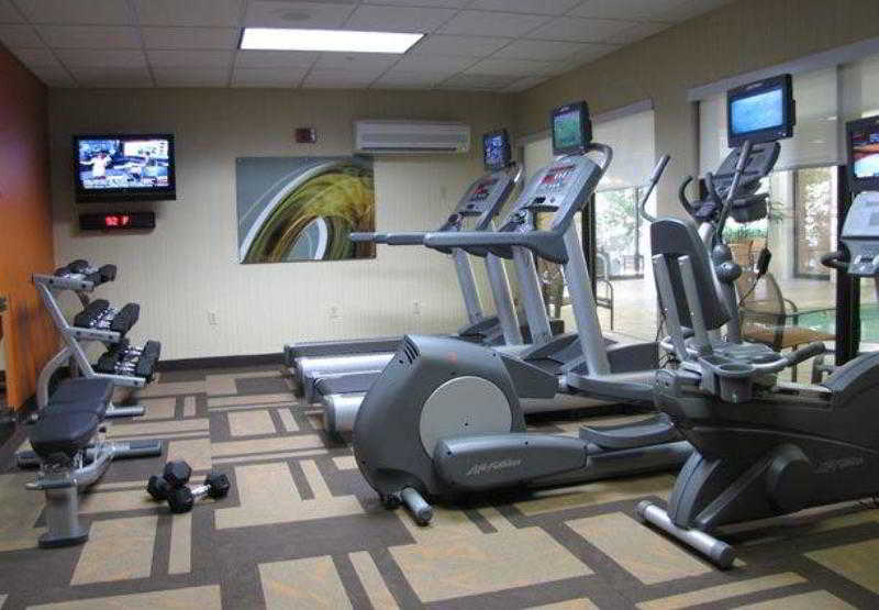 Courtyard By Marriott Frederick 3