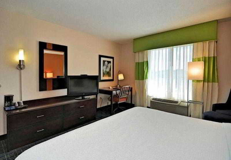Fairfield Inn & Suites Potomac Mills Woodbridge 5