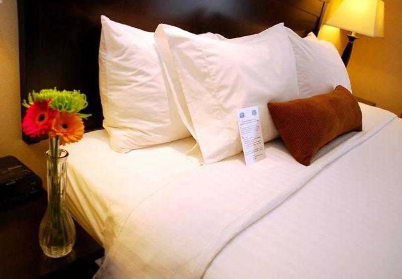 Fairfield Inn And Suites Kelowna 4
