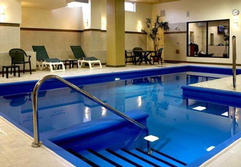 Fairfield Inn & Suites Montreal Airport 2