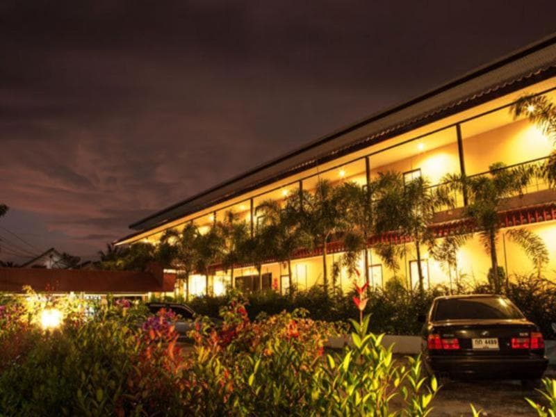 Phuket Airport Inn 4