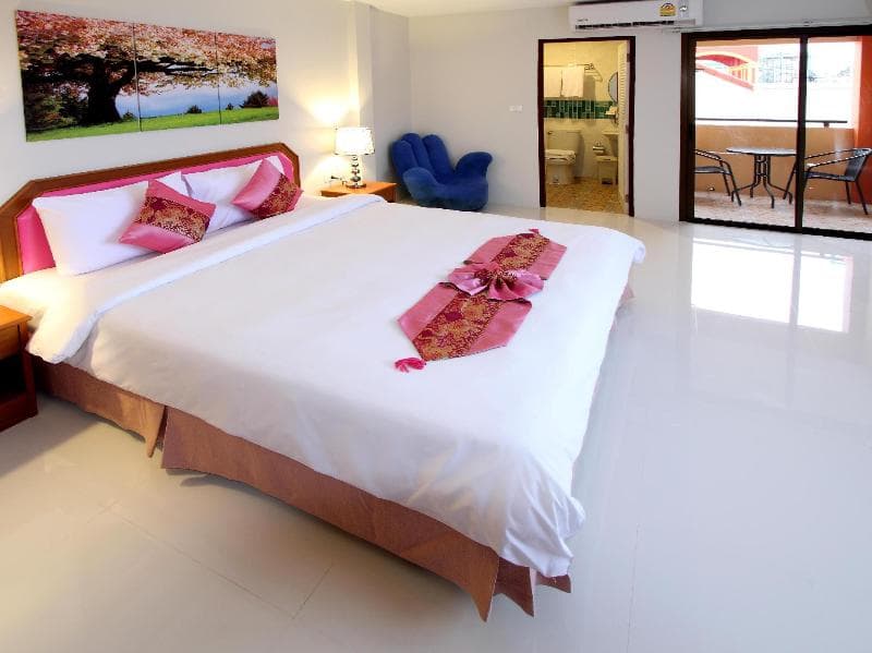 Phuket Airport Inn 5