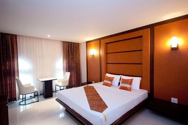 Siam Paradise Entertainment Complex 5