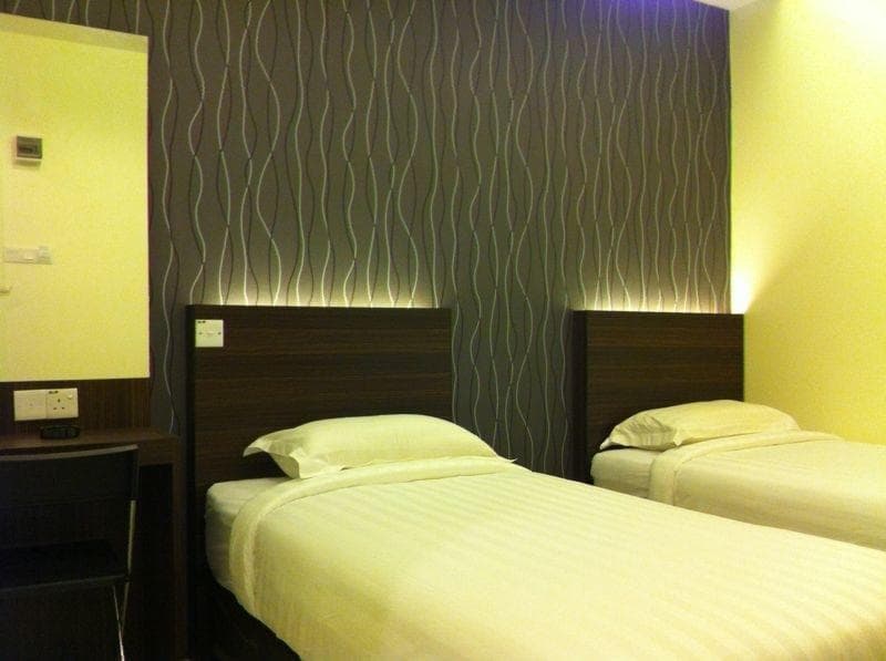 The Regency Garden Hotel 5