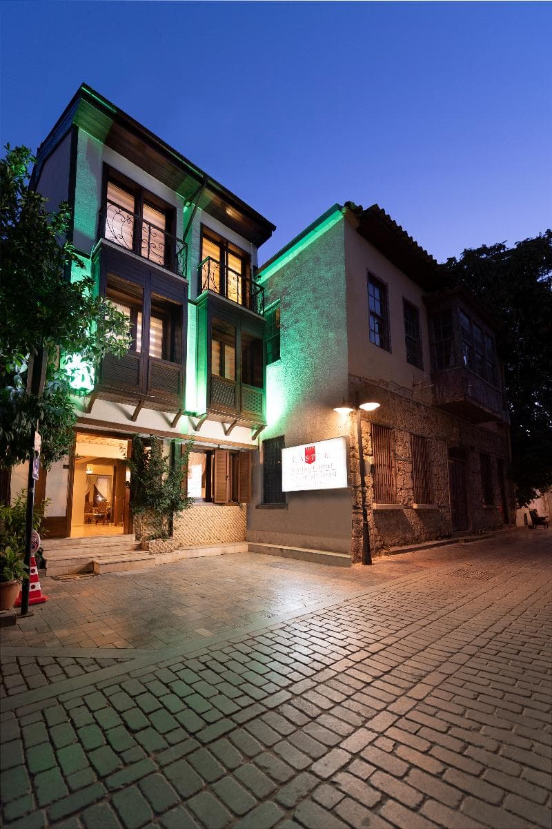 Castle Old Town Hotel photo 1