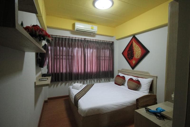 Home Place Hotel 4