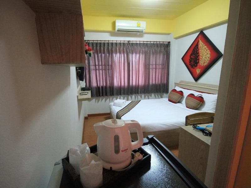 Home Place Hotel main