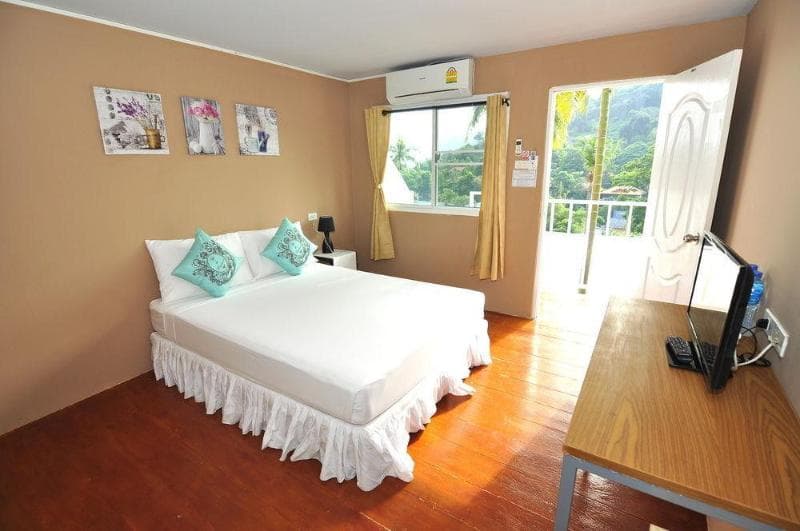 Uphill Cottage main