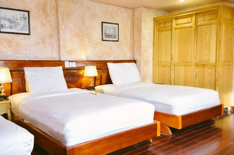 Duc Vuong Hotel 4