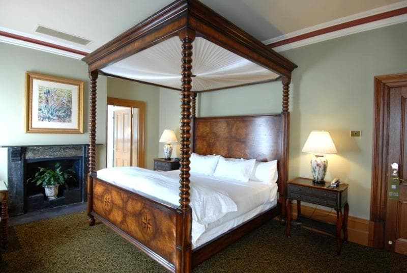 Craig's Royal Hotel photo 1