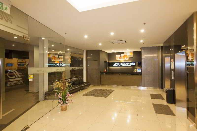 Leo Express Hotel 2