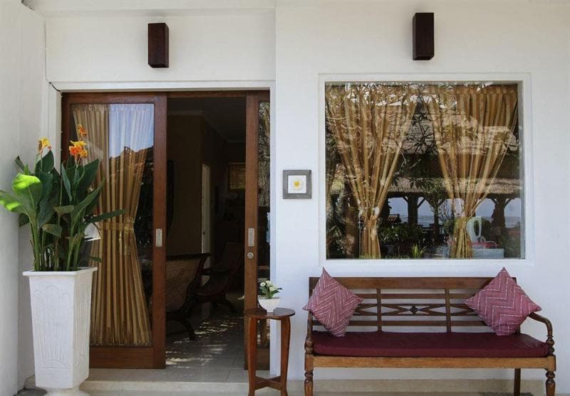 Villa Agung Beach Inn 5