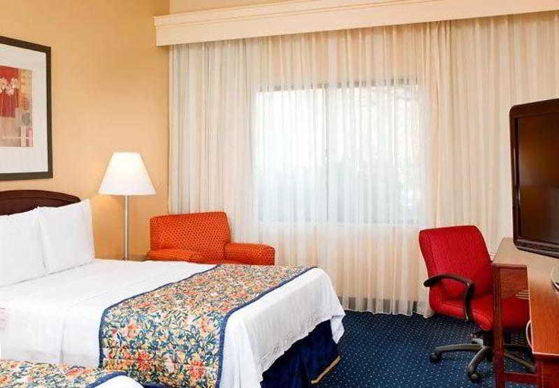 Courtyard Atlanta Alpharetta 5