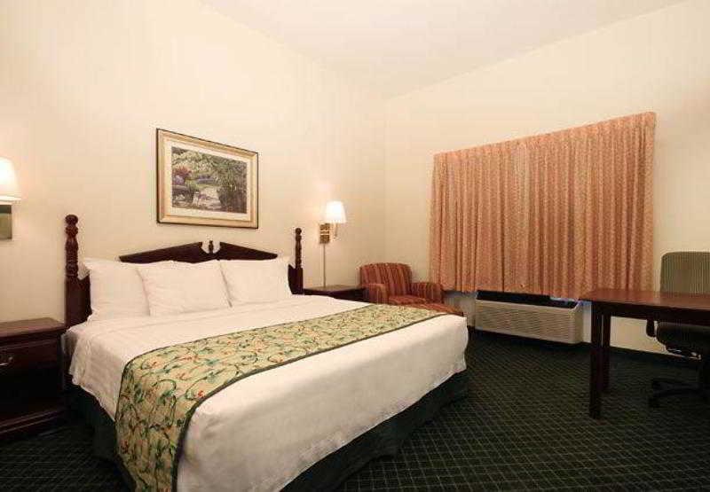Fairfield Inn & Suites Atlanta Suwanee 4