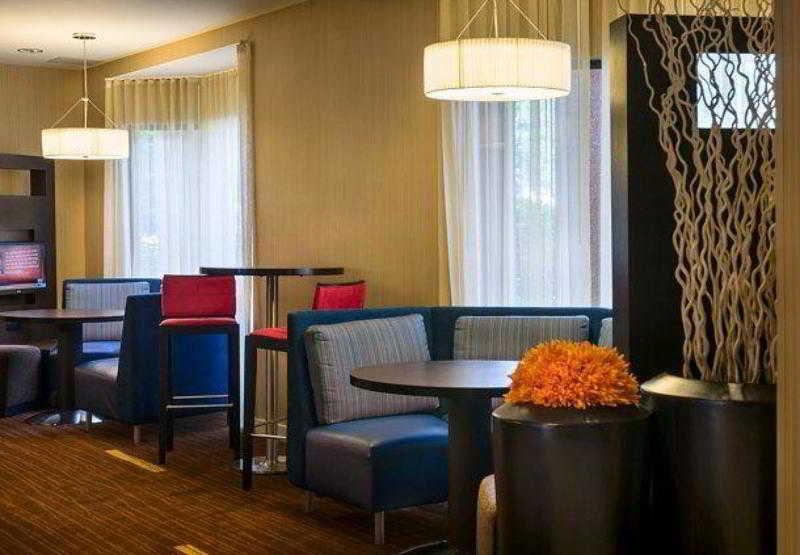 Courtyard By Marriott Boston Westborough photo 1