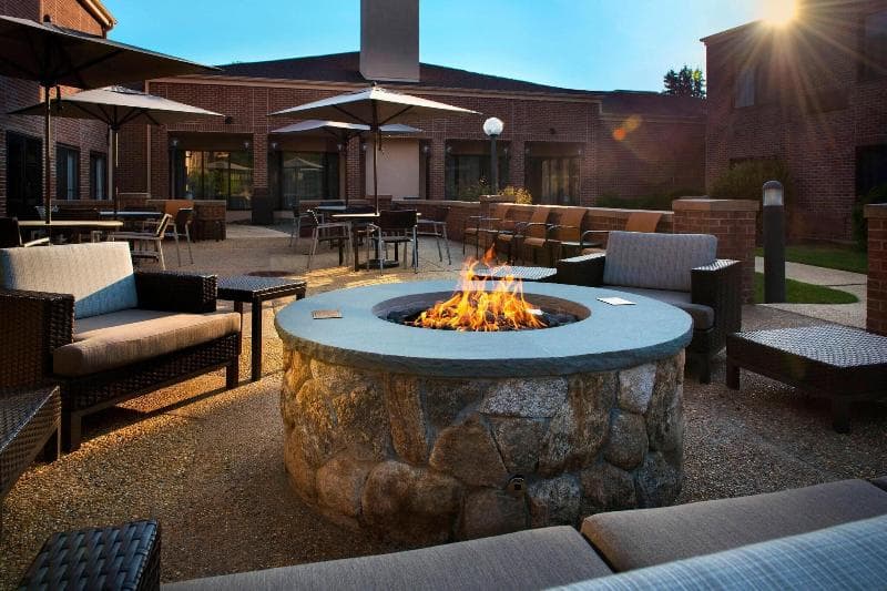 Courtyard By Marriott Boston Norwood-Canton 2