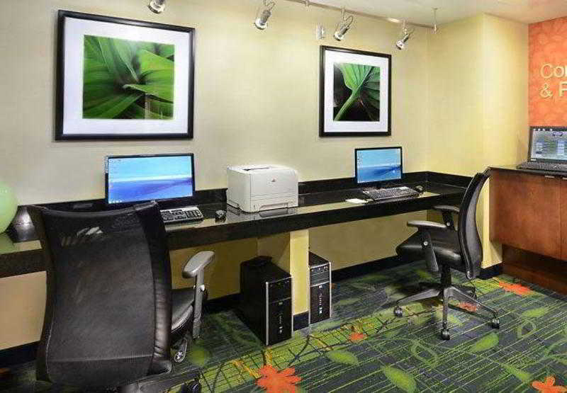 Fairfield Inn & Suites Charlottesville North 4