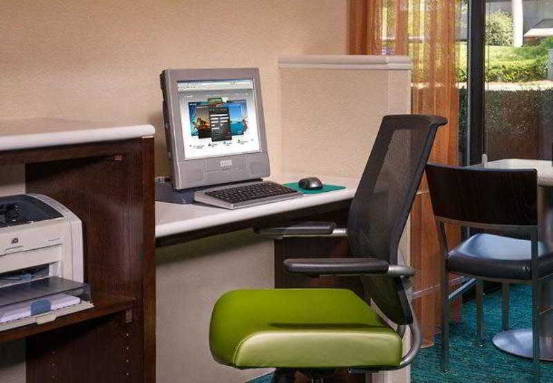 Springhill Suites Charlotte University Research Pa 4