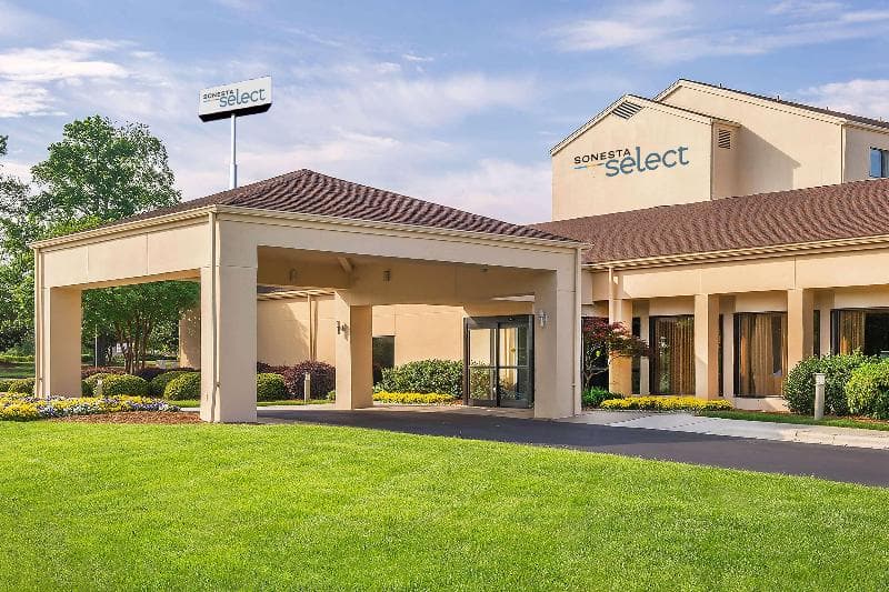Sonesta Select Charlotte University Research Park photo 1