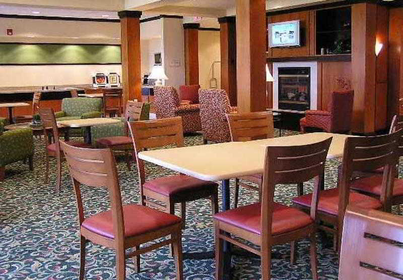 Fairfield Inn & Suites Wausau 4