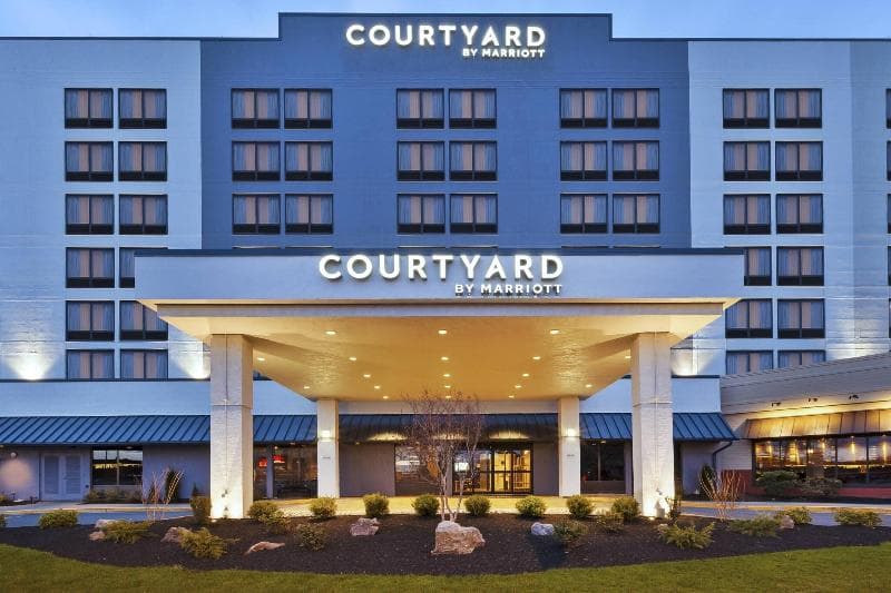 Courtyard Secaucus Meadowlands photo 1