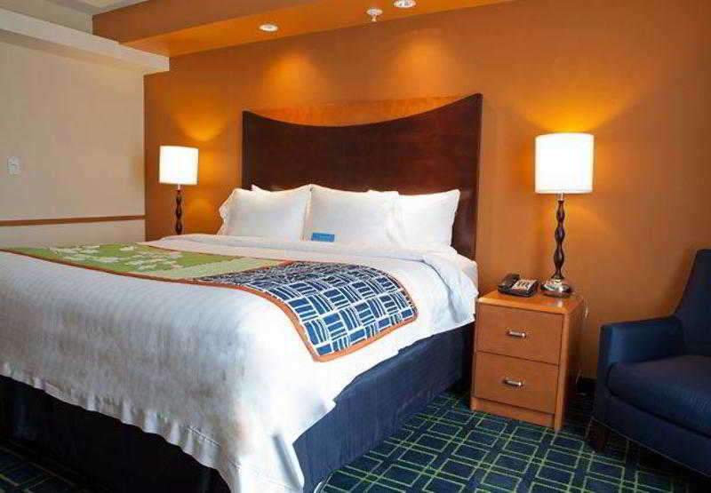 Fairfield Inn & Suites Flint Fenton 5