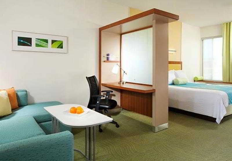 Springhill Suites Ashburn Dulles North 5
