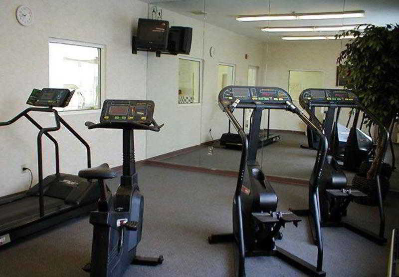 Fairfield Inn And Suites Butler 3