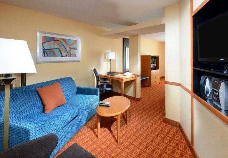 Fairfield Inn & Suites Richmond Short Pump/I-64 photo 1