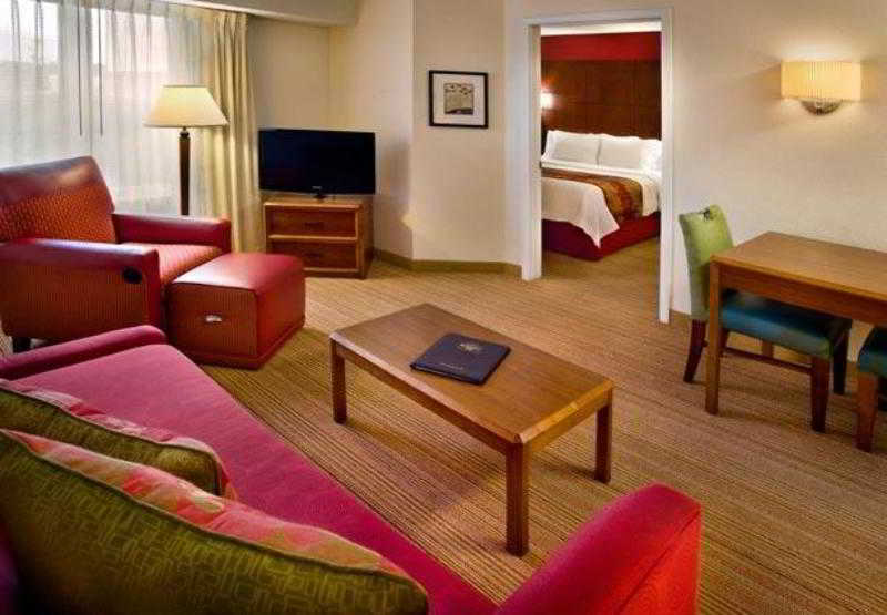 Residence Inn Somerset 3